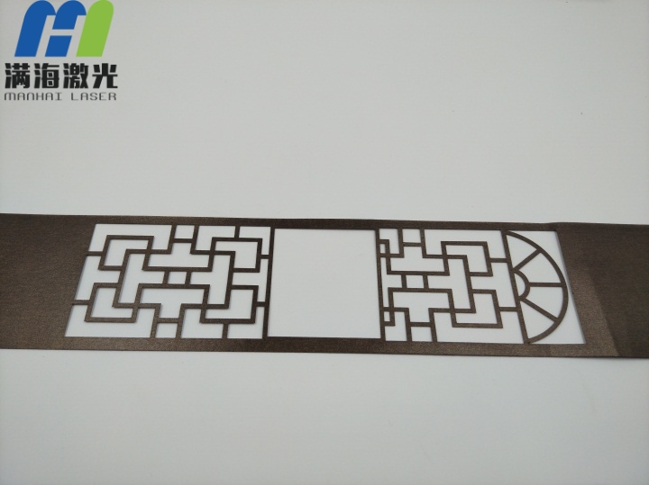紙製月（yuè）餅盒激光鐳（léi）雕窗花